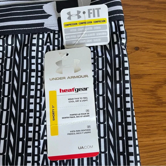 Under Armor Heat Gear 3” Shorty Size Medium - Picture 3 of 6